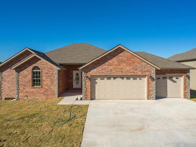 House for sale in Summit Meadow, Nixa