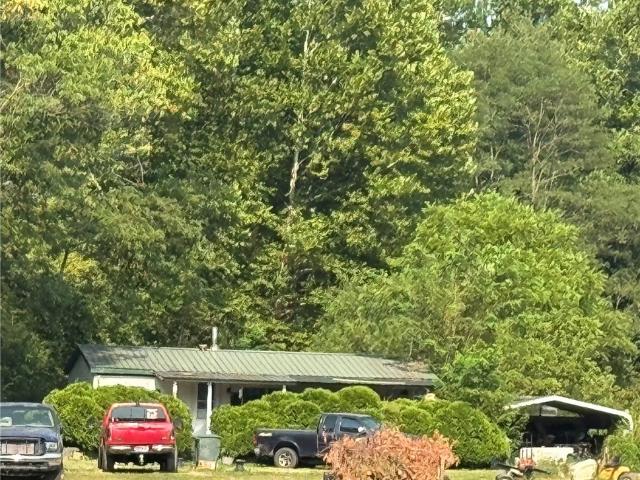 House for sale in Pekin, Indiana