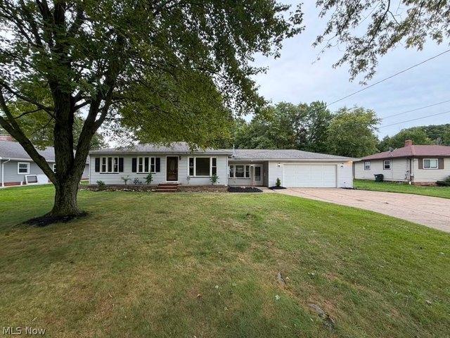 House for sale in Hinckley, Ohio