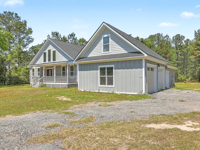 House for sale in Moncks Corner, South Carolina