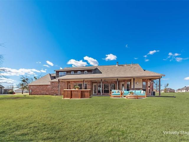 House for sale in Wills Point, Texas