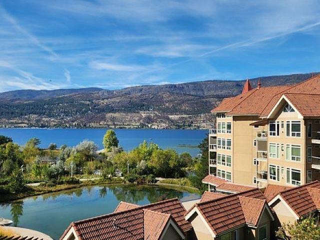 Condo for sale in Winfield, British Columbia