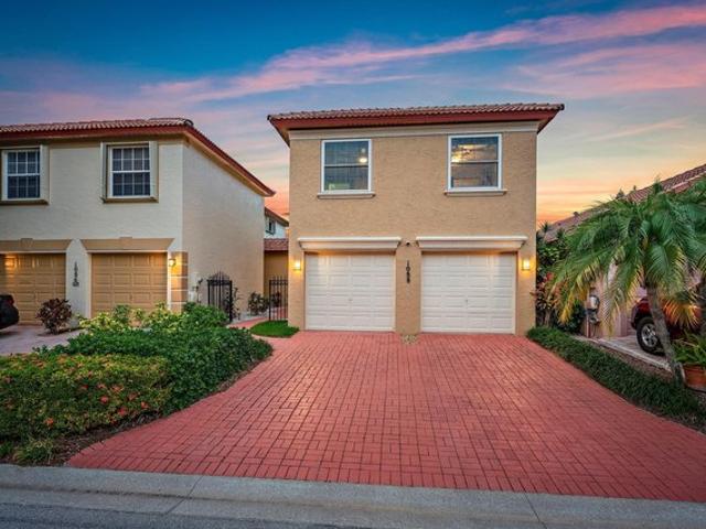 Townhouse for sale in Riviera Beach, Florida