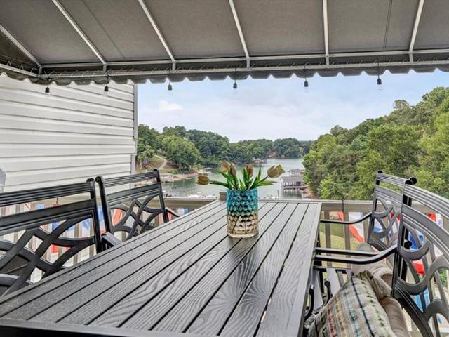 Condo for sale in Virginia