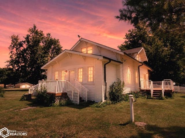 House for sale in Packwood, Iowa