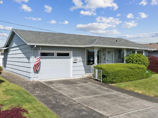 House for sale in Oregonia