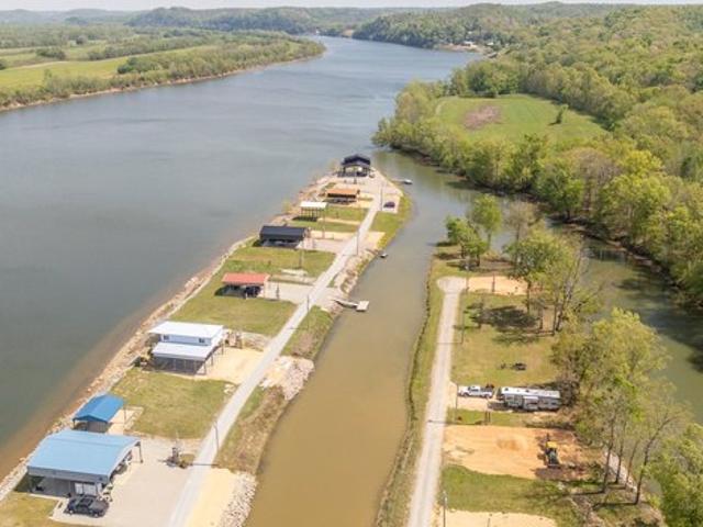 Land for sale in Clifton, Middle Tennessee