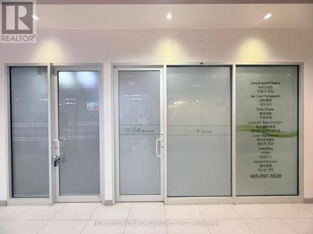 Commercial for rent in York, Ontario