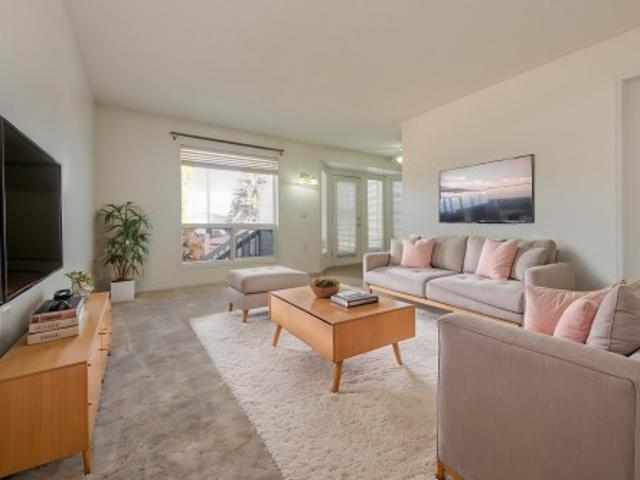 Townhouse for sale in Wedgewood, Alberta