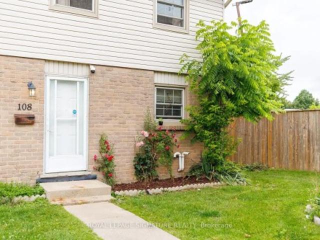 Townhouse for sale in Arva, Ontario