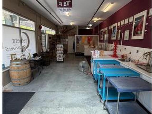 Commercial for rent in Surrey, British Columbia