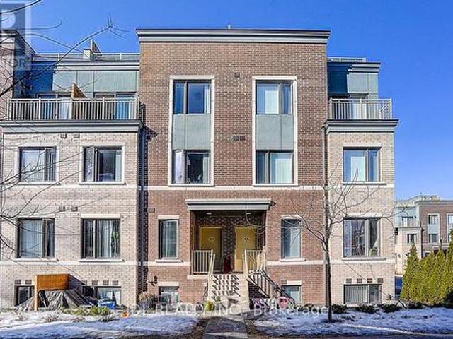 Townhouse for sale in Woburn, Ontario