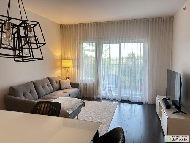 Apartment for rent in La Prairie, Montérégie
