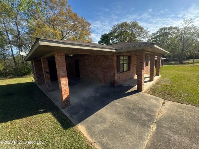 House for sale in Summit, Mississippi