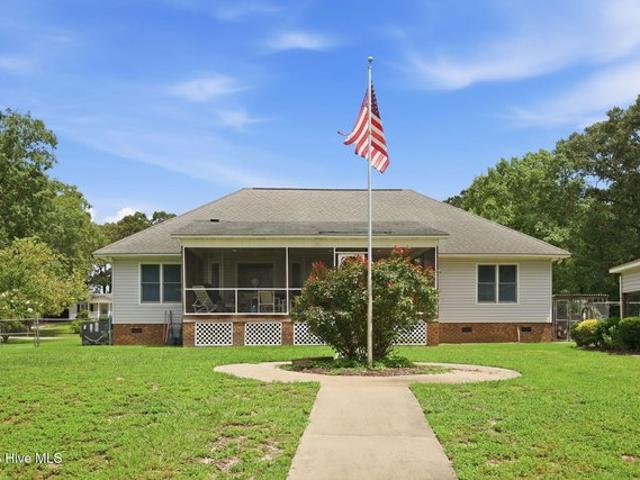 House for sale in Washington, North Carolina