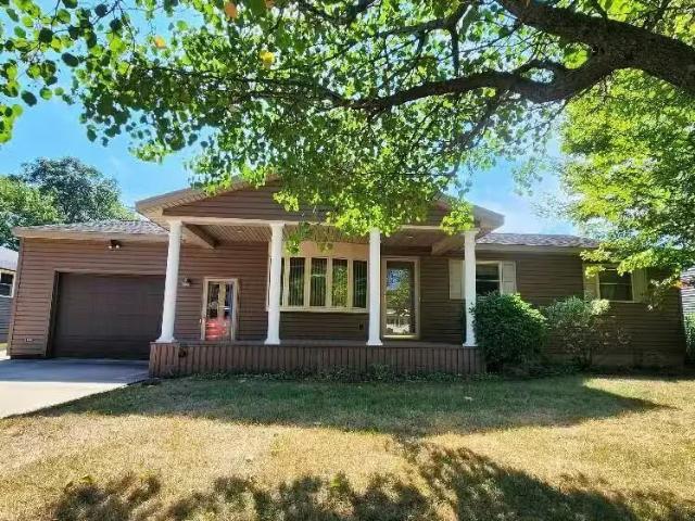 House for sale in Alpena