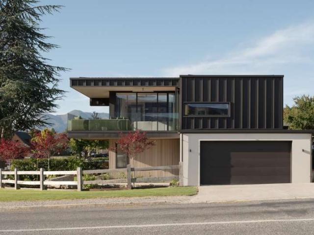 House for sale in Otakou