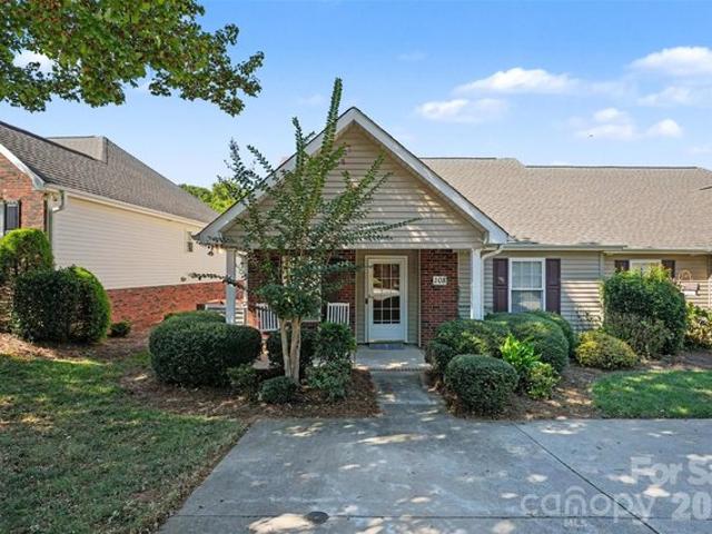 House for sale in Mooresville, Iredell County