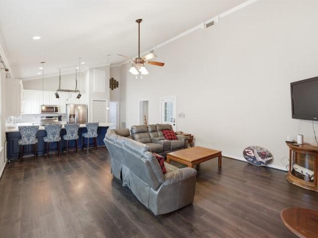 House for sale in Whitney, Texas