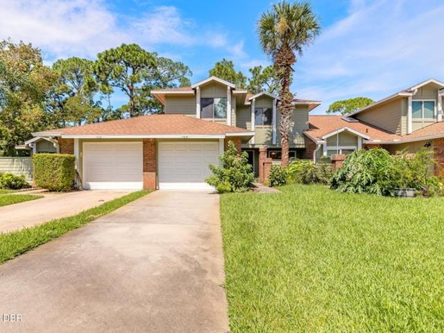 Townhouse for sale in Daytona Beach, Florida