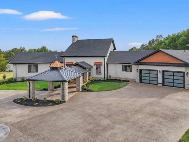 House for sale in Harrodsburg, Kentucky