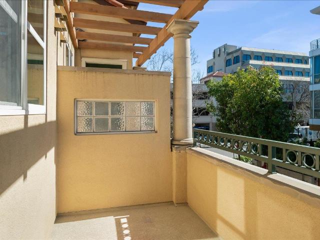 Condo for sale in Mountain View, California