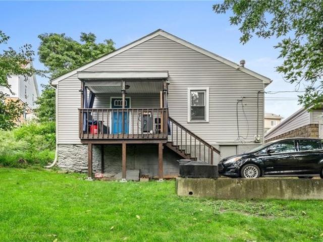 House for sale in Pittsburg, Pennsylvania