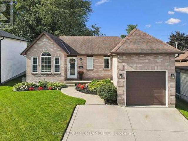 House for sale in Woodstock, Ontario