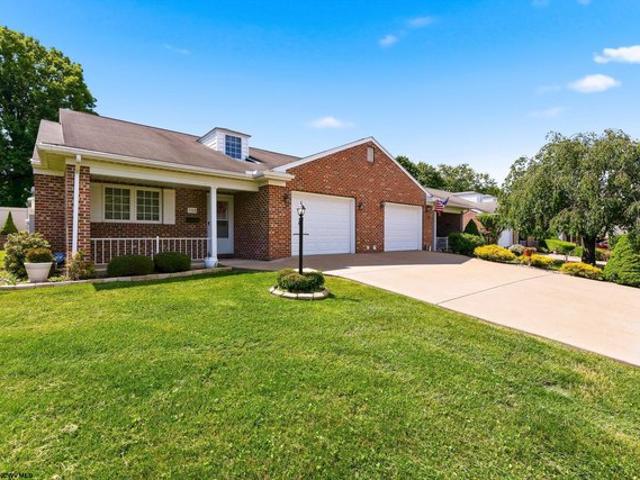 Condo for sale in Bridgeport, West Virginia