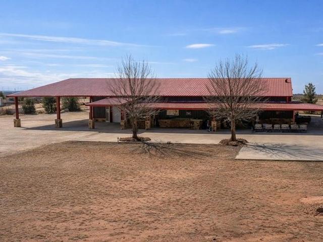House for sale in Howard, Texas