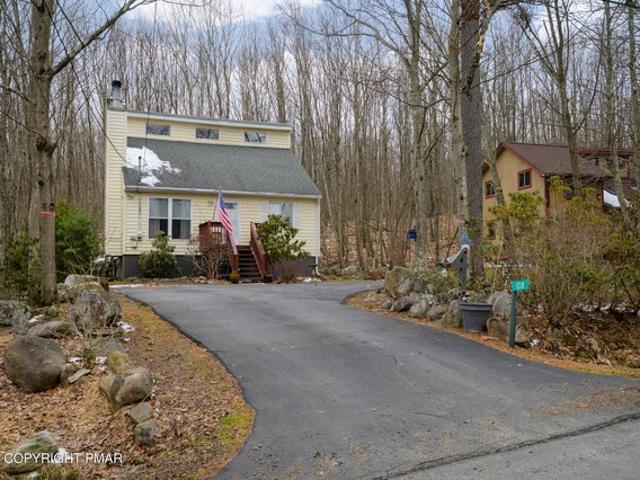 House for sale in Newfoundland, Pennsylvania
