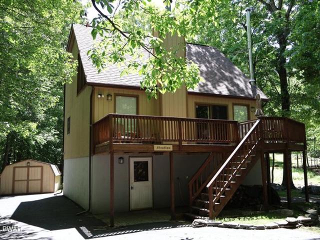 House for sale in Hawley, Pennsylvania