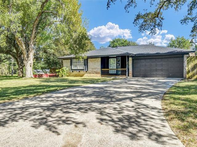 House for sale in Hitchcock, Galveston County