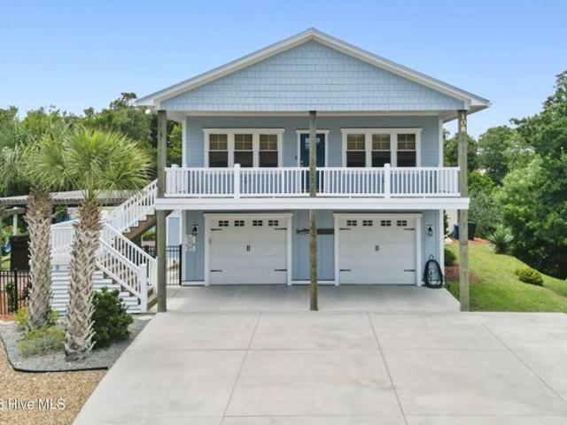House for sale in Emerald Isle, North Carolina