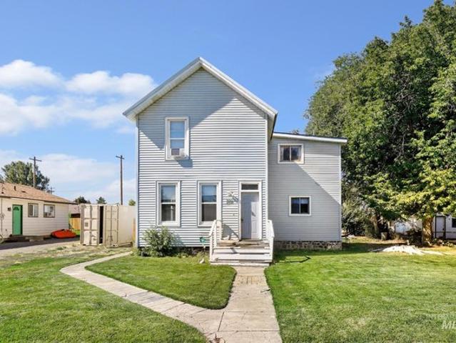 House for sale in Shoshone, Idaho