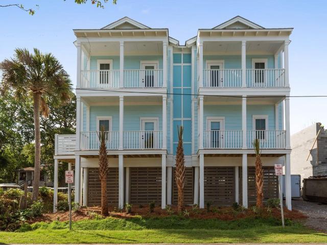 House for sale in Folly Beach, South Carolina