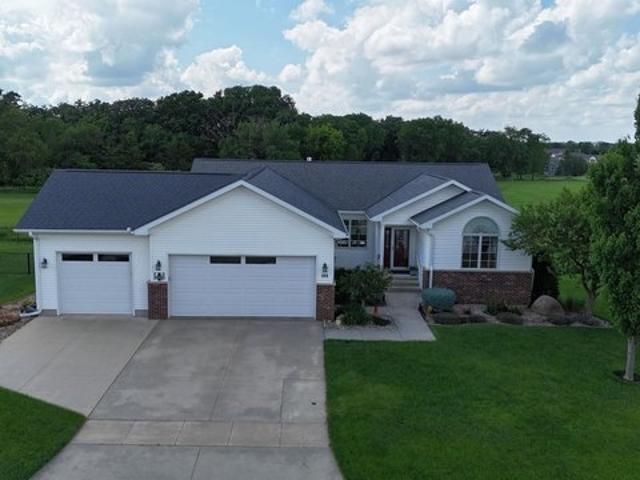 House for sale in Waverly, Iowa