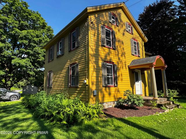House for sale in Effort, Chestnuthill Township