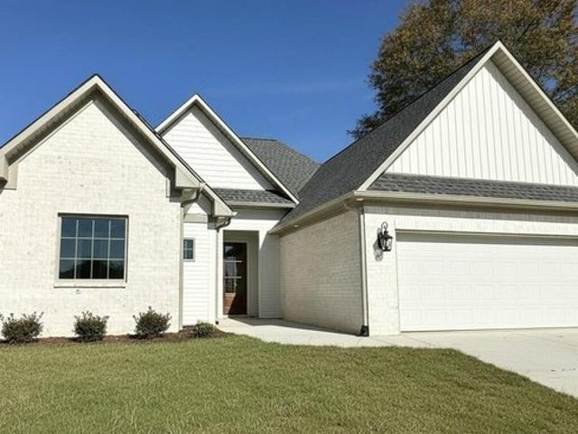 House for sale in Saltillo, Mississippi