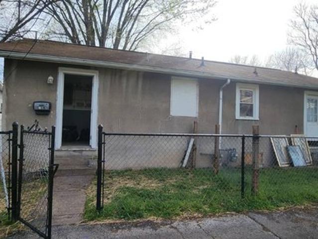 House for sale in Charleston, West Virginia