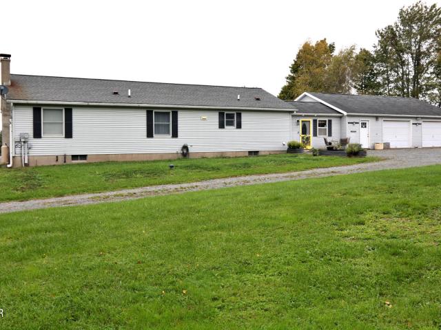 House for sale in Hemlock Grove, Greene Township
