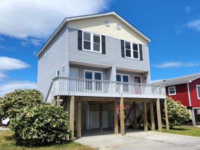 House for sale in Carolina Beach, New Hanover County