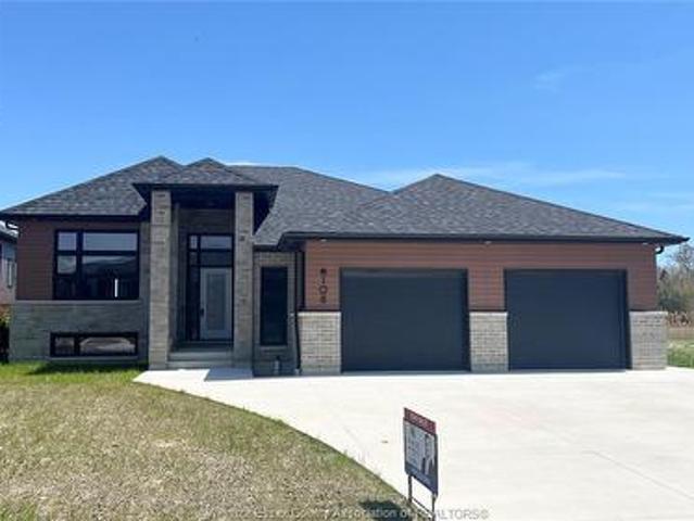 House for sale in Kingsville, Ontario