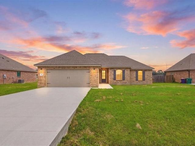 House for sale in Iowa, Louisiana