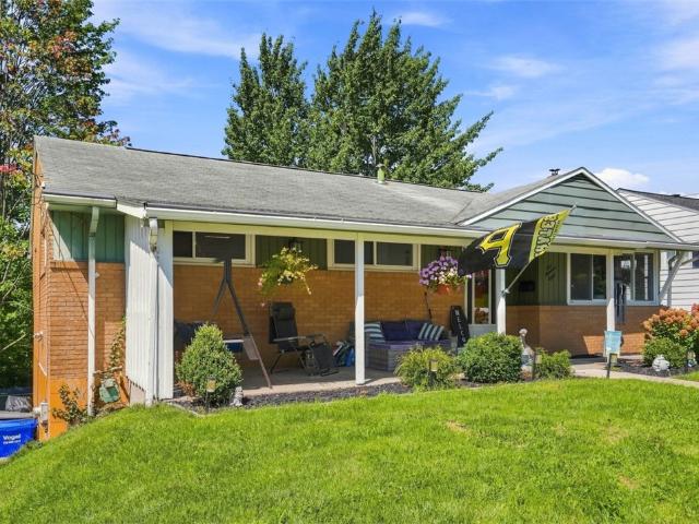 House for sale in Zelienople, Pennsylvania