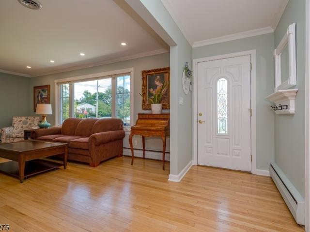 House for sale in Middlesex, New Jersey