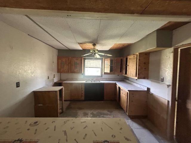 House for sale in Christine, Texas