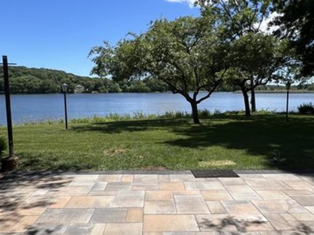 Townhouse for sale in Stratford, Connecticut