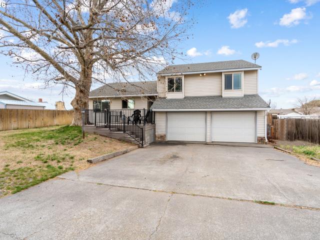 House for sale in Oregonia