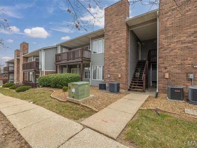Condo for sale in Saint Charles, Missouri